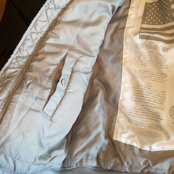 Alpha industries bomber jacket - Picture 6 of 7